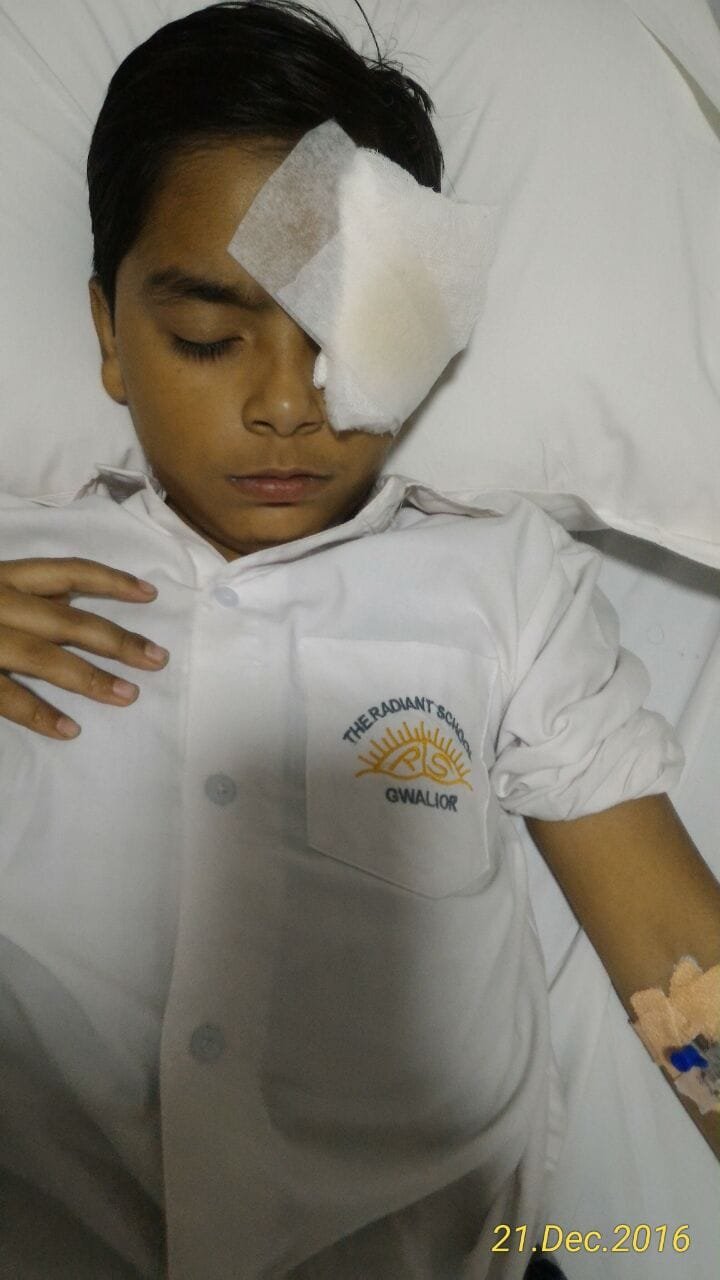 स्कूल पर हुए पथराव में छात्र घायल | New India Times