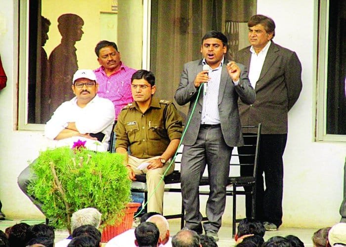 चंबल संभाग में रेत का अवैध खनन जारी; जनप्रतिनिधियों पर अवैध उत्खनन को शह देने का आरोप | New India Times