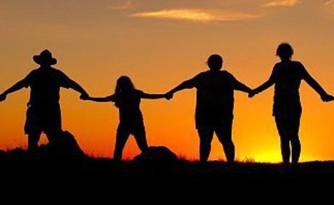 शराबबंदी के समर्थन में मानव श्रृंखला के निर्माण में पत्रकार भी होंगे शामिल, रिपोर्टर्स एसोसिएशन ने किया एलान | New India Times