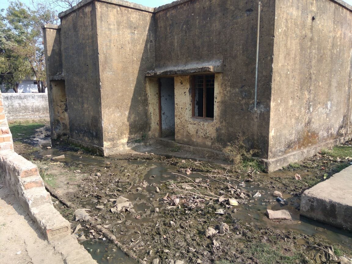 भोपाल शहर के वार्ड नंबर-1 में दिख रहा है स्वच्छता का अभाव;  नगरपालिका प्रशासन और स्थानीय पार्षद पर लापरवाही का आरोप | New India Times