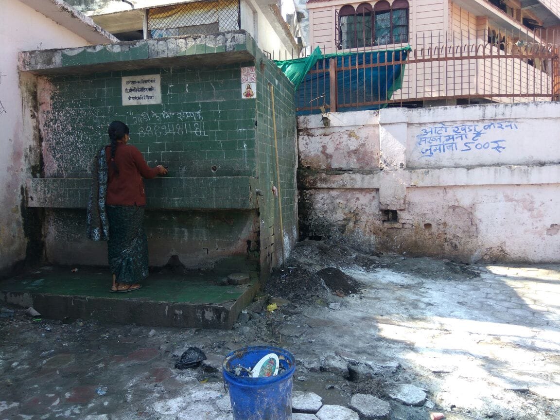 भोपाल के सुल्तानिया हॉस्पिटल में गंदगी और डाक्टरों की मनमानी से मरीजों का हाल हुआ बेहाल; स्वास्थय विभाग बना निष्क्रिय 2 भोपाल के सुल्तानिया हॉस्पिटल में गंदगी और डाक्टरों की मनमानी से मरीजों का हाल हुआ बेहाल; स्वास्थय विभाग बना निष्क्रिय | New India Times