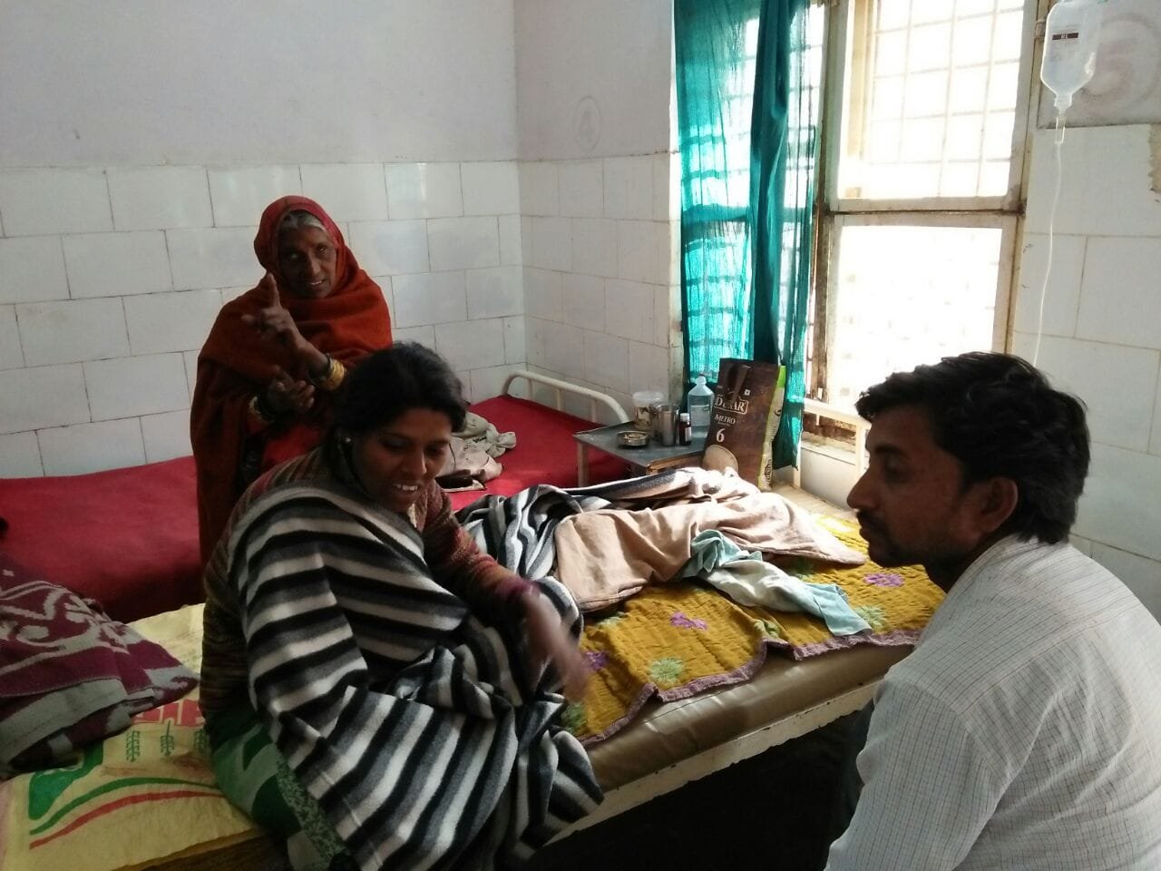 पकते हुए सब्जी में गिरने से 4 वर्षीय बच्चा झुलसा | New India Times