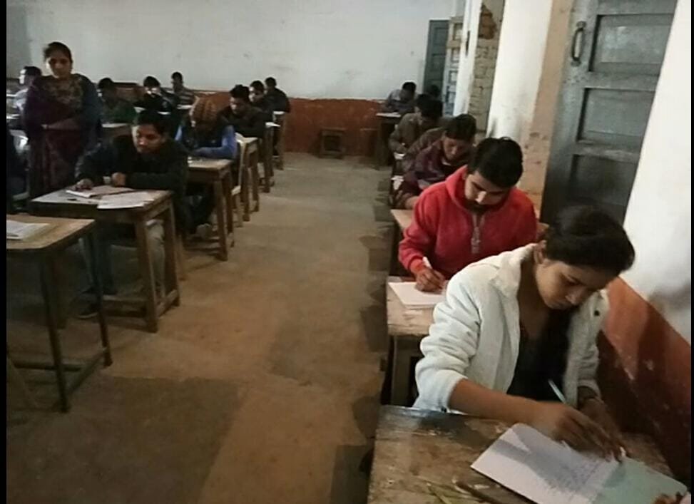 भिण्ड जिले में बारह माह पूर्व कसी गयी थी नकल पर नकेल, अब फिर धड़ल्ले से चल रही है नकल | New India Times