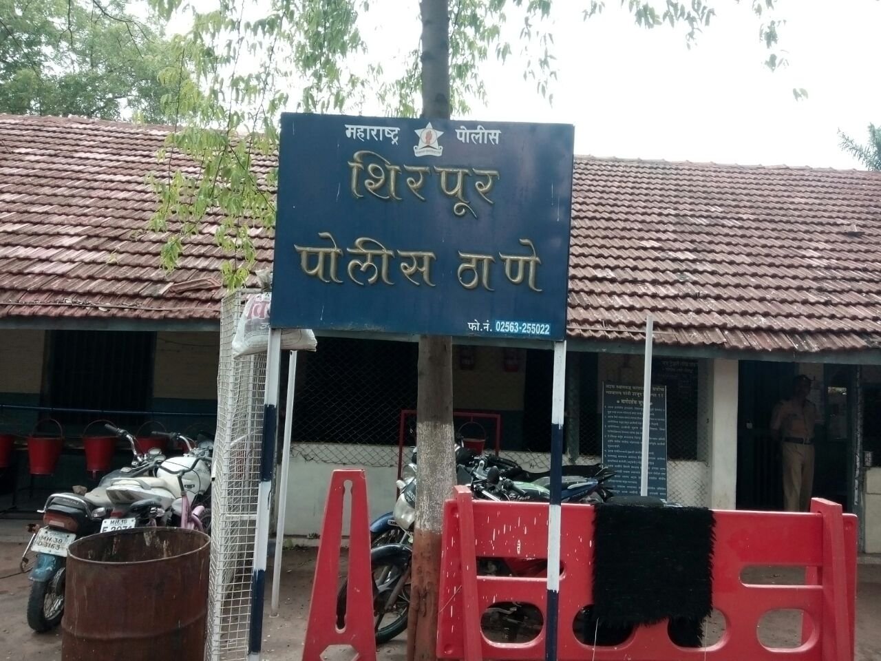 धुलिया में सरकारी काम में रुकावट डालने और धक्का-मुक्की करने का मामला दर्ज | New India Times