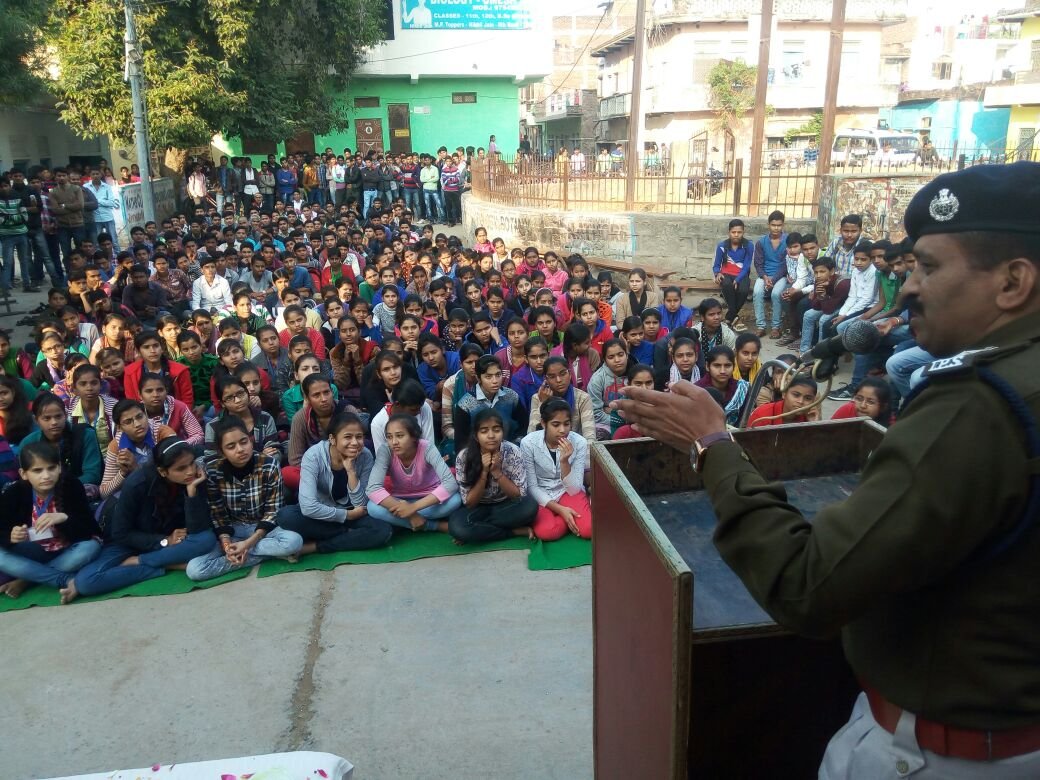 नकल विरोधी जागरूकता अभियान वर्ष 2017 का शुभारंभ;   नकल के दाग को जड़ से मिटाना है: कलेक्टर इलैया राजा टी | New India Times