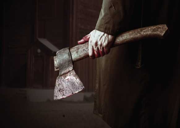 सिर पर कुल्हाड़ी मारकर हत्या | New India Times