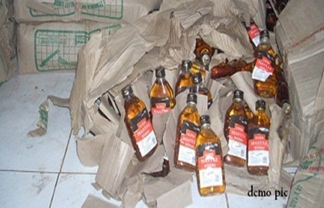 करताना पुलिस की कार्रवाई में देशी शराब जब्त | New India Times