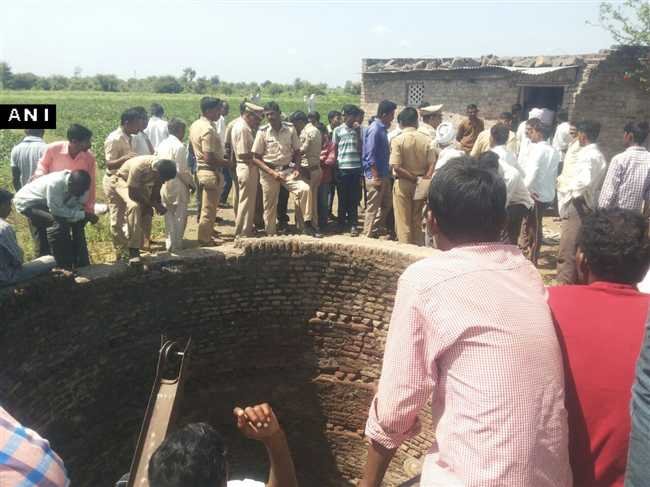 कर्ज ने ली एक और किसान की जान, कर्ज से परेशान किसान ने कुएं में कूदकर की आत्महत्या | New India Times