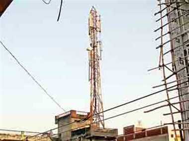 भिवंडी मनपा क्षेत्र में लगभग दो सौ से अधिक अवैध मोबाइल टावर कंपनियों पर 8 करोड़ का कर बकाया, अवैध मोबाइल टावर कंपनियों के विरुद्ध मनपा प्रशासन हुआ सख्त | New India Times