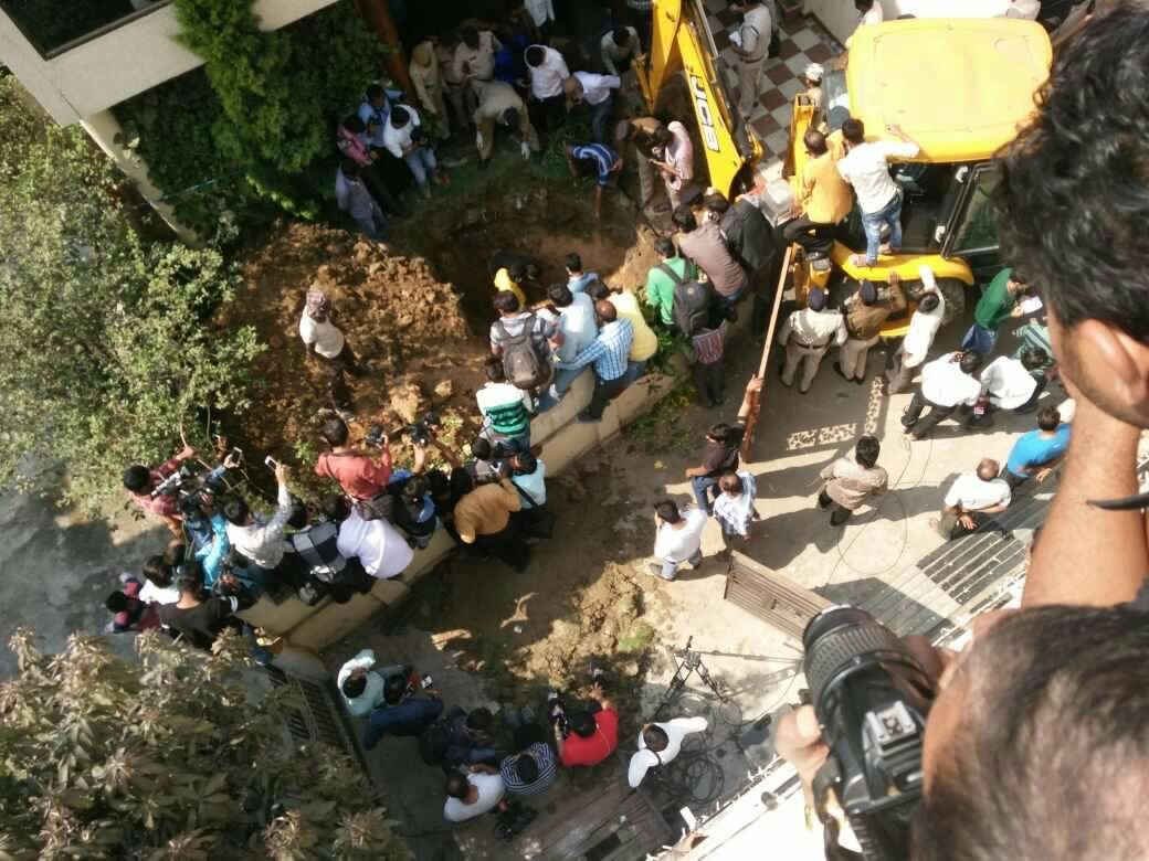 प्रेमिका की हत्या कर चबूतरे में दफन करने वाले उदयन ने मां-बाप को भी उतारा था मौत के घाट,  दिल दहलाने वाले हत्या कांड में हो रहे हैं नये-नये खुलासे | New India Times