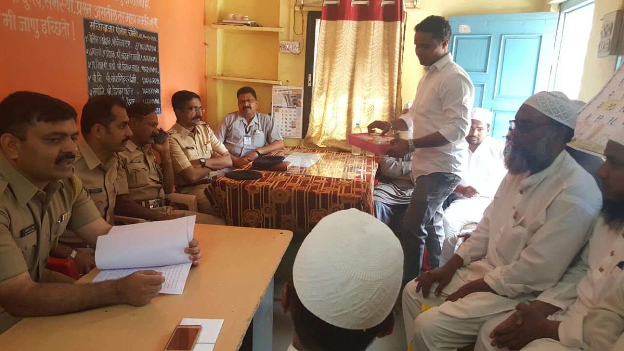 पुलिस द्वारा धुलिया शहर में शांति बैठक का आयोजन,  सोशल मीडिया पर धार्मिक भावनाओं को आहत करने वालों के खिलाफ होगी सख्त कार्रवाई | New India Times