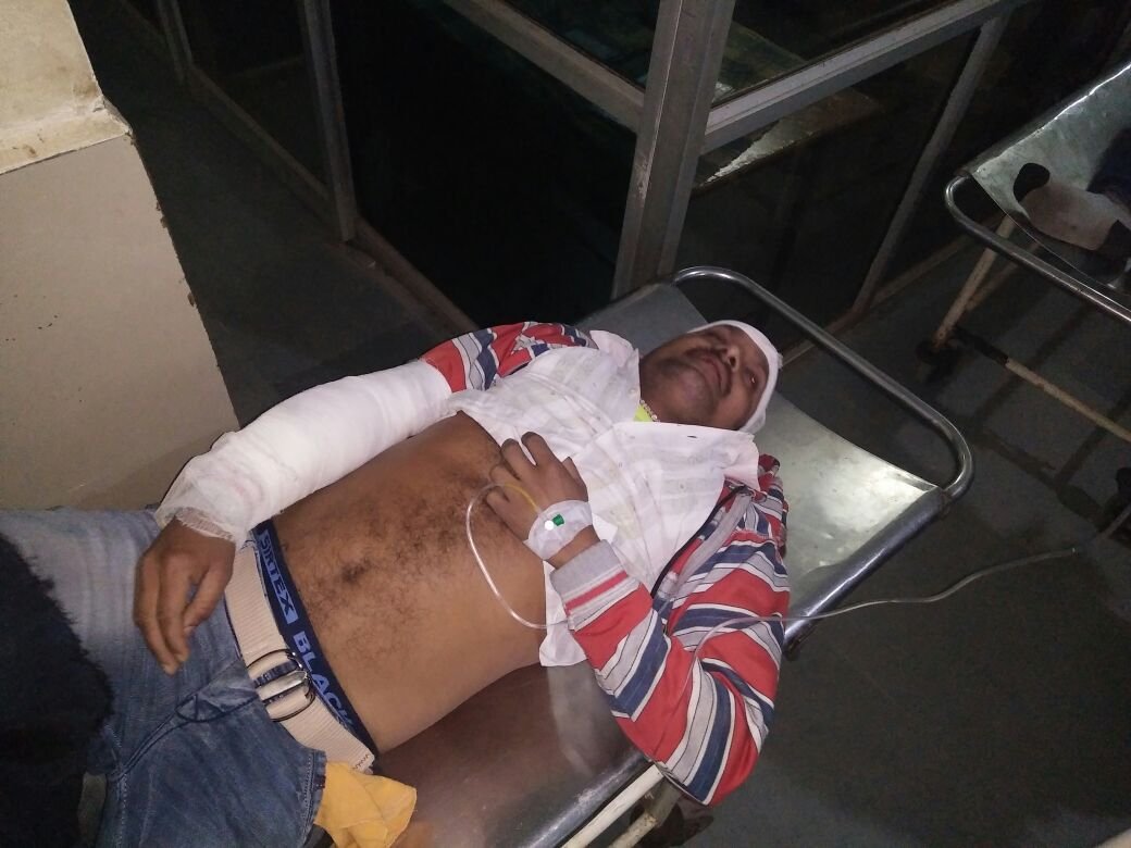 दो बाइक की टक्कर से लगी आग, 2 की मौत, 2 गंभीर रूप से घायल | New India Times