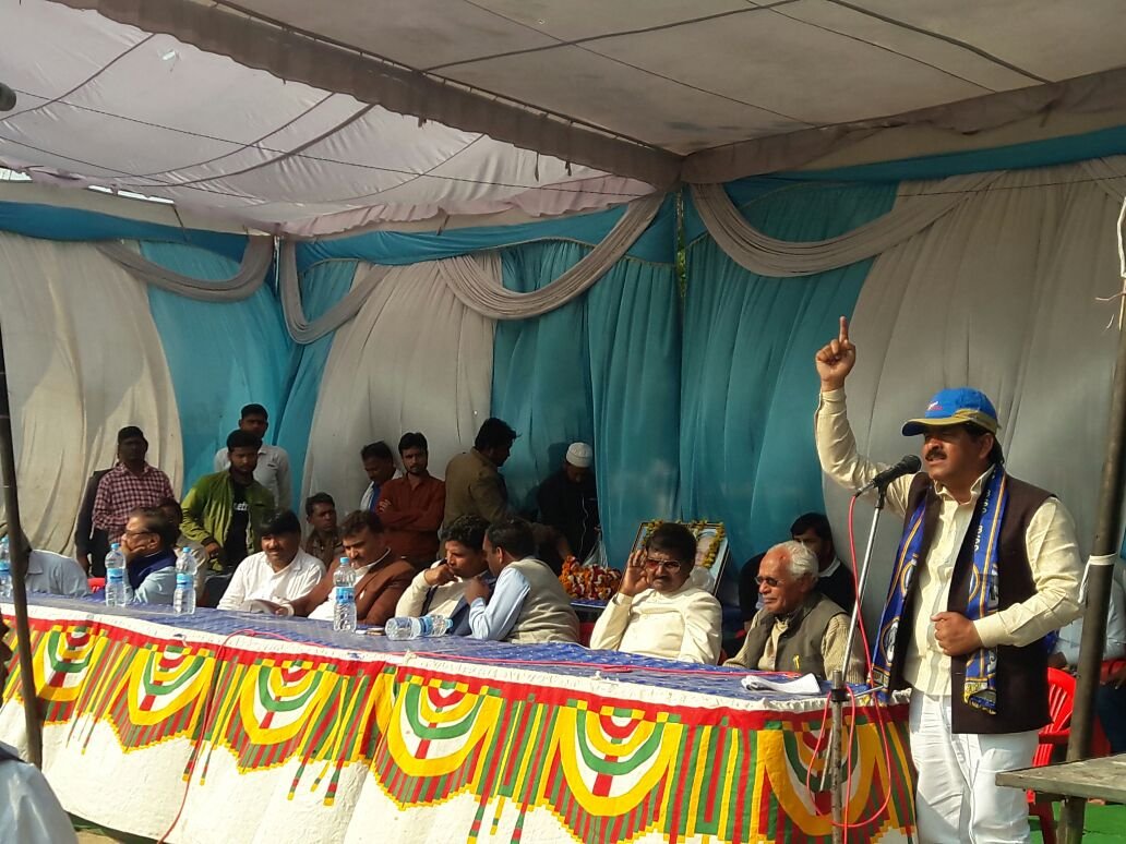 बीएसपी प्रदेश काॅर्डिनेटर शमसुद्दीन राईन ने मैनपुरी जिला में चुनावी सभा संबोधित करते हुए सपा-भाजपा पर साधा जम कर निशाना 2 बीएसपी प्रदेश काॅर्डिनेटर शमसुद्दीन राईन ने मैनपुरी जिला में चुनावी सभा संबोधित करते हुए सपा-भाजपा पर साधा जम कर निशाना | New India Times