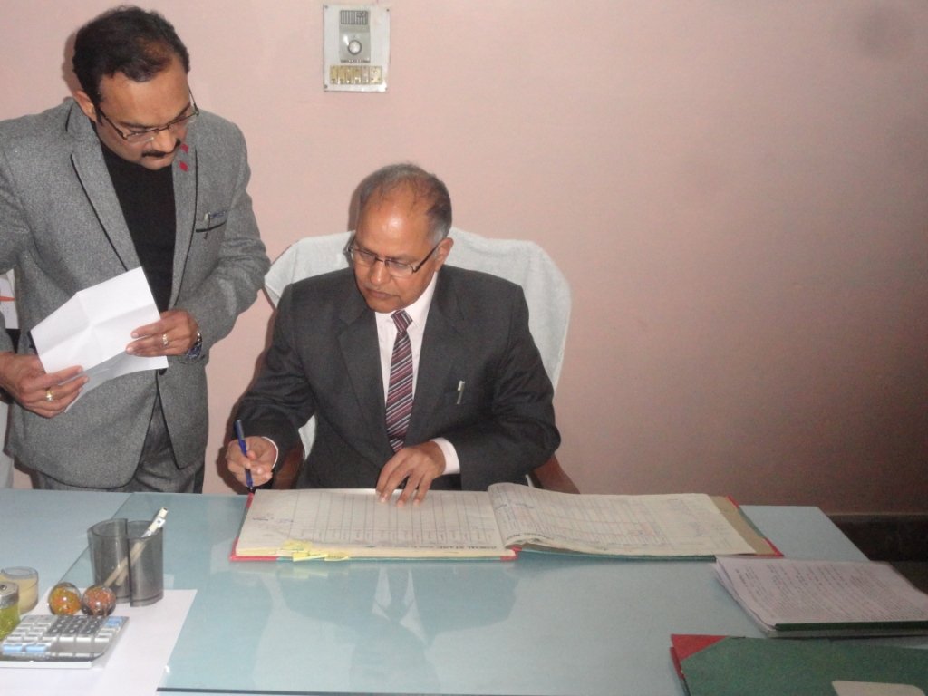 नकल विहीन बोर्ड परीक्षाएं सम्पन्न कराने के लिए जिला प्रशासन कटिबद्ध: अजयदीप सिंह | New India Times