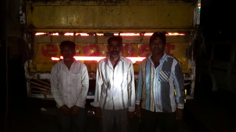 मध्यप्रदेश से मालेगांव ले जा रहे तीन गोवंश तस्कर गिरफ्तार,  29 गोवंश मुक्त | New India Times