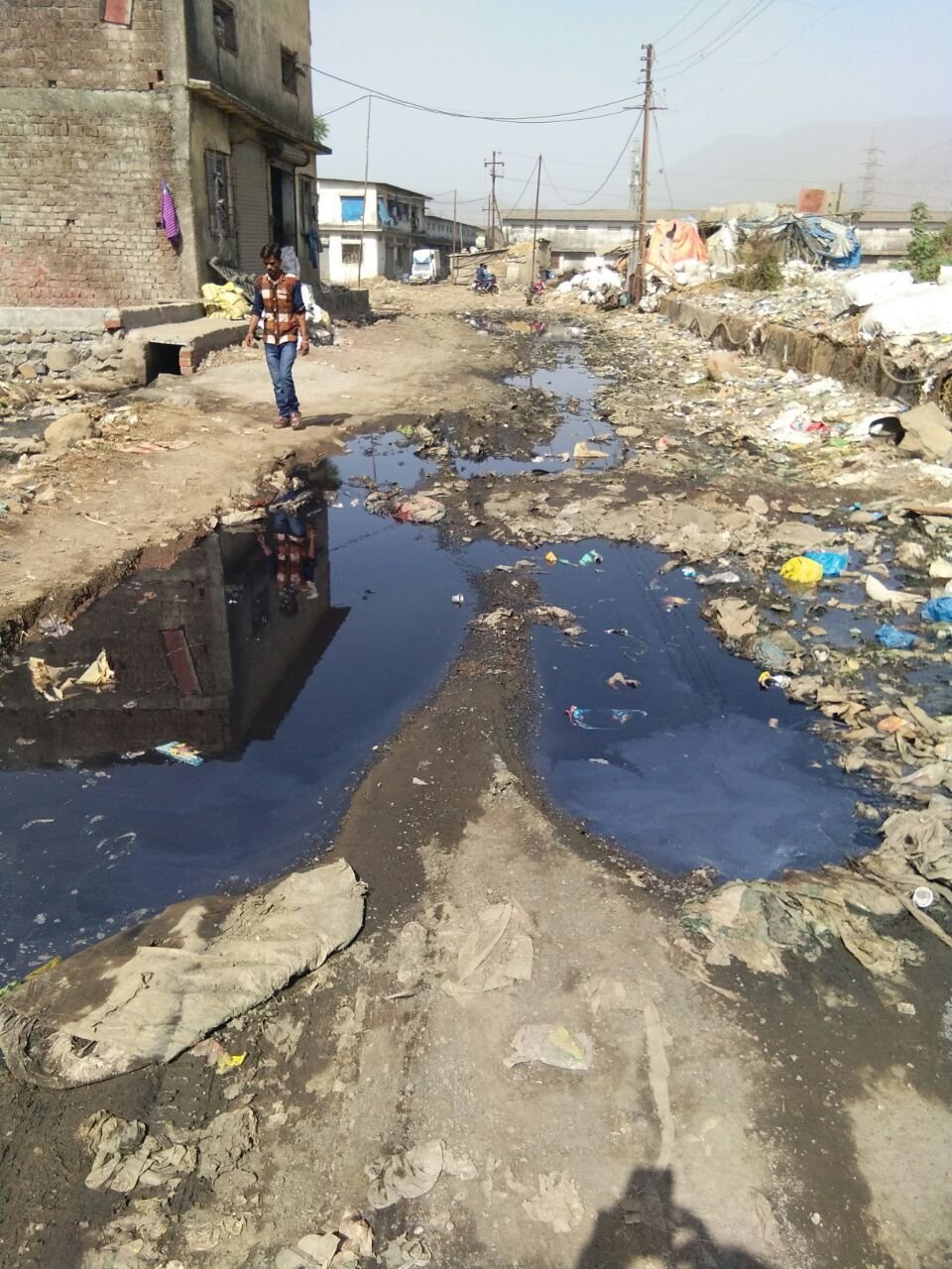 वसई-विरार के रहिवासी गंदगी और असुविधाओं से त्रस्त, मनपा अधिकारी व पत्रकार वसूली में मस्त | New India Times