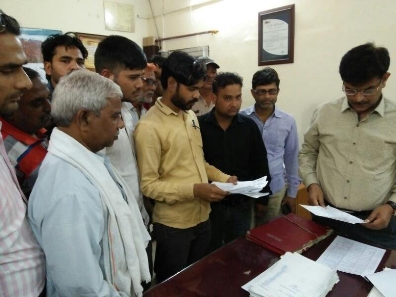 शराब को लेकर मुस्लिम महासभा भी मैदान में, कलेक्टर व आबकारी अधिकारी को सौंपा ज्ञापन | New India Times