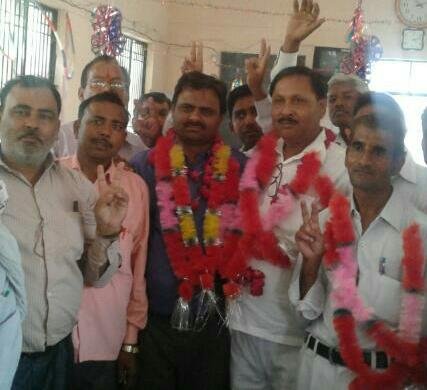 पंकज सक्सेना उर्फ टाटा चुने गए भोंगाव तहसील अभिभाषक परिषद के अध्यक्ष | New India Times