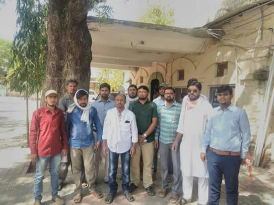 गोवंश के नाम पर जारी आतंक के विरोध में जिलाधिकारी को सौंपा ज्ञापन | New India Times