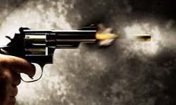 नकल न करने देने पर कॉलेज प्रबंधक को मारी गोली, कॉलेज परिसर में हुई जमकर फायरिंग | New India Times