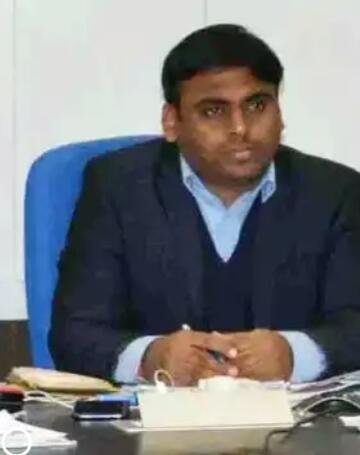 मप्र उपचुनाव: ईवीएम व वीवीपीएटी मशीन में गड़बड़ी के मामले में भिंड कलेक्टर, एसपी के साथ साथ 19 अधिकारियों को हटाया गया | New India Times