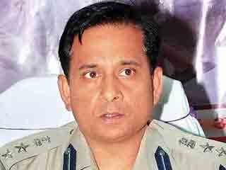 आईपीएस प्रमोद वर्मा मामला: निधि वर्मा फर्जी शिकायत मामले में साकेत कोर्ट दिल्ली में नहीं हुईं हाजिर, 15 जून को होगी अगली सुनवाई | New India Times