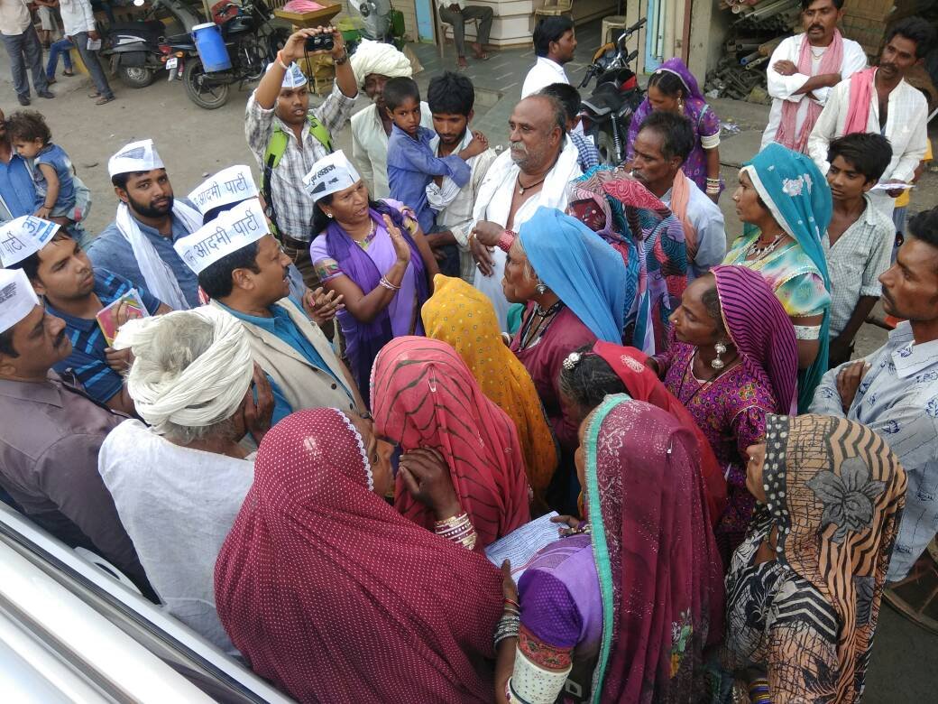 किसानों बचाओ यात्रा का दूसरा दिन: आष्टा और शाजापुर में सजी किसान सभा; किसानों पर इनकम टैक्स का पुरजोर विरोध करेगी आप : आलोक अग्रवाल  | New India Times