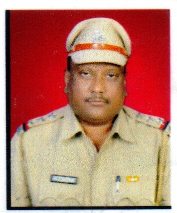 रिश्वत लेते हुए रंगे हाथों थानेदार व कांस्टेबल गिरफ्तार, एक लाख रुपये की मांगी थी रिश्वत | New India Times