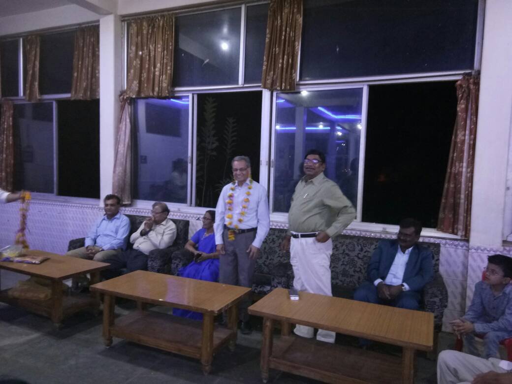 लखनादौन सिविल हॉस्पिटल के जनरल सर्जन डॉ. जगदीश प्रसाद एवं लाल सिस्टर को दी गई भावभीनी विदाई | New India Times