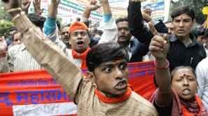 नज़रिया: हिंदुओं के 'सैन्यीकरण' की पहली आहट है जुनैद की हत्या | New India Times