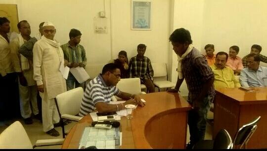 पांच वर्षों से दिव्यांग पति पत्नी को मुख्यमंत्री कन्यादान योजना का नही मिला लाभ | New India Times