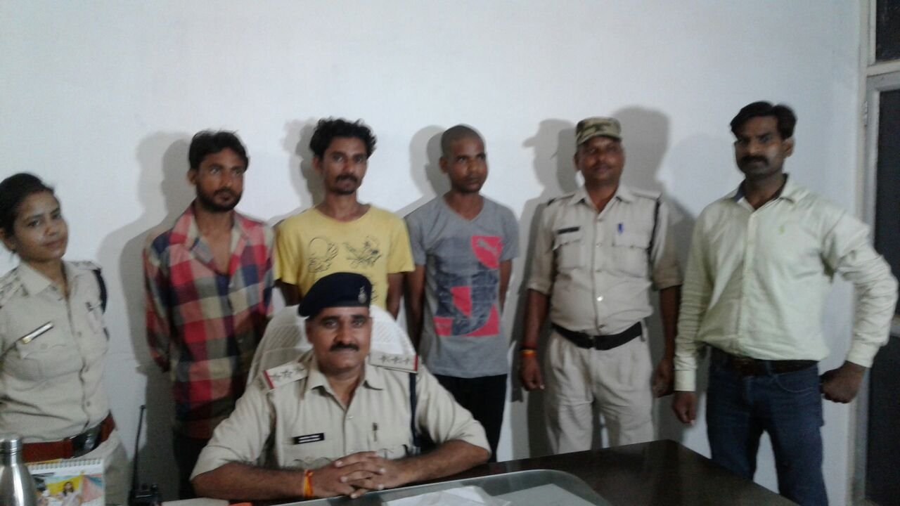 वकील पर हमला करने व गोली चलाने वाले तीन बदमाश गिरफ्तार, एक आरोपी फरार | New India Times