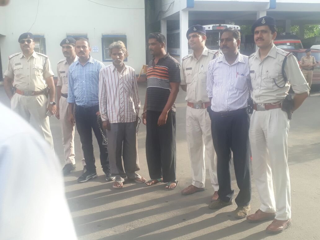 भोपाल में दो गांजा तस्कर गिरफ्तार, 55 किलो 300 ग्राम गांजा बरामद  | New India Times