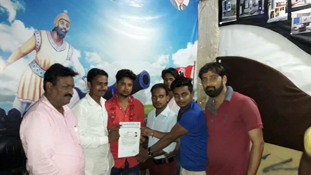 उत्तर प्रदेश में बढते क्राइम के ग्राफ व सरकारी अस्पतालों में मरीजों से लिये जाने वाले शुल्क की बढोतरी को लेकर गुलाम गौस खां यूथ ब्रिगेड ने की बैठक का आयोजन | New India Times