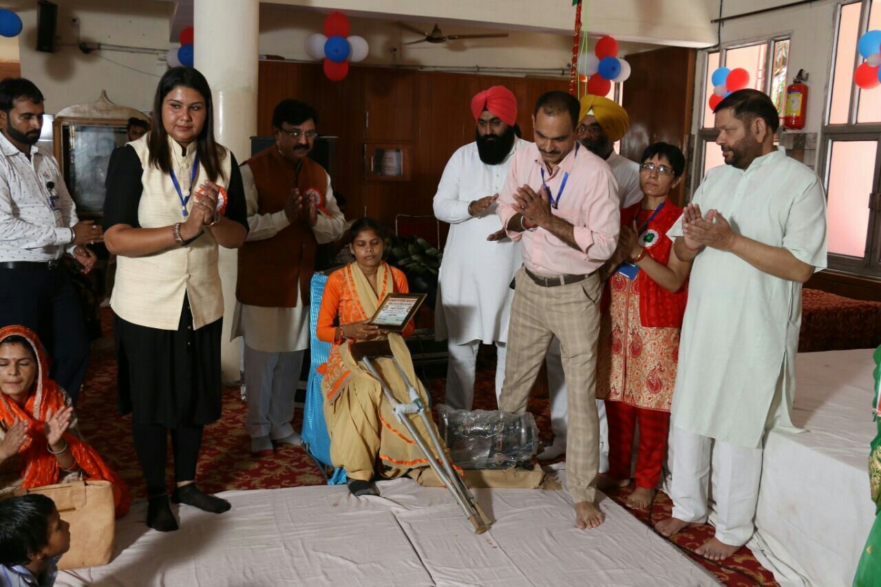 वुमेन पॉवर सोसायटी इंडिया द्वारा स्वतंत्रता दिवस के शुभ अवसर जरूरतमंद महिलाओं को दी गई सिलाई मशीन | New India Times