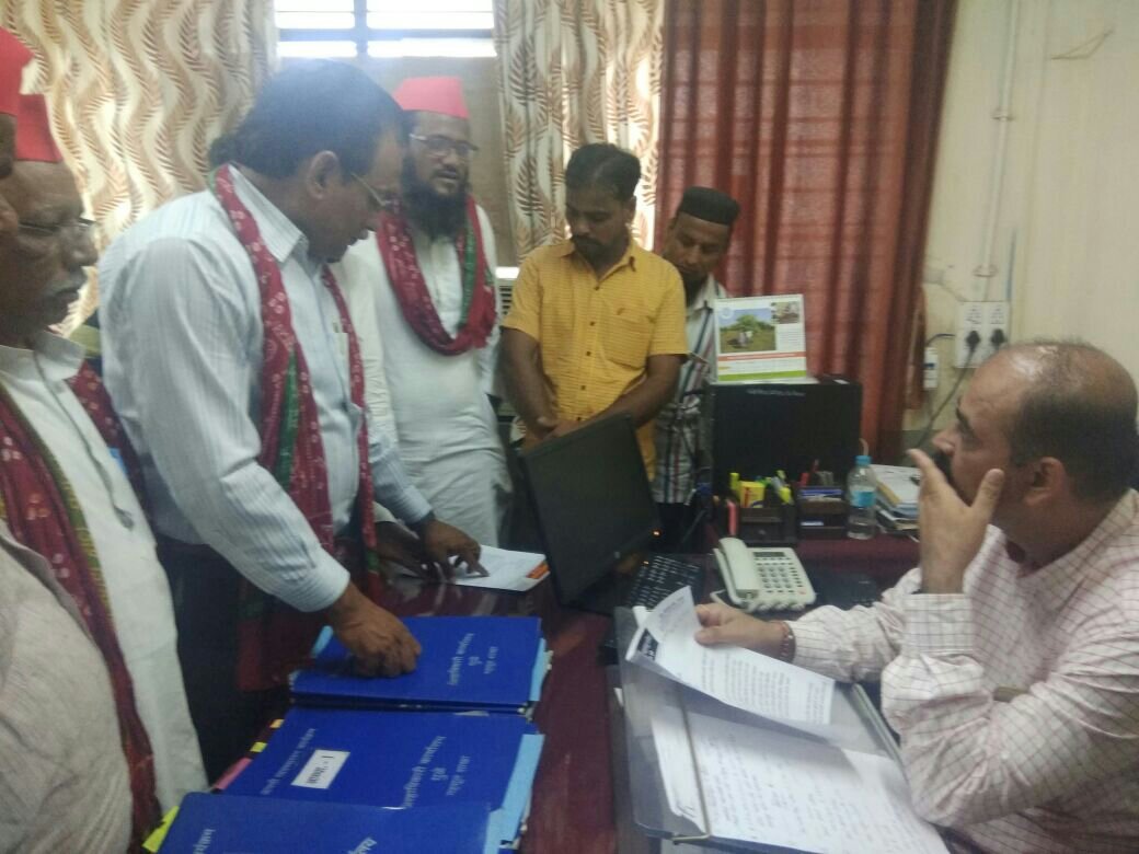 रोहंगिया मुसलमानों के मामले में संयुक्त राष्ट्र संघ के दखल देने की मांग को लेकर सपा ने डीएम को दिया ज्ञापन | New India Times