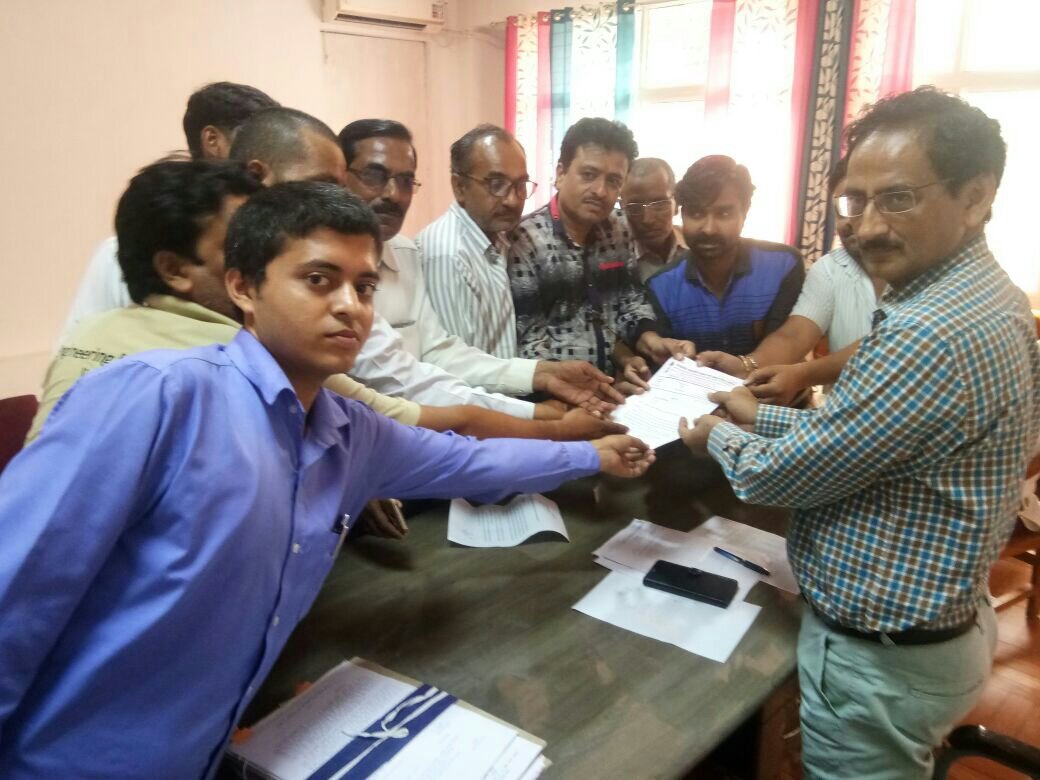 बेंगलुरु में वरिष्ठ महिला पत्रकार की हत्या के विरोध में श्रमजीवी पत्रकार संघ ने ए.डी.एम को राष्ट्रपति के नाम का सौंपा ज्ञापन | New India Times