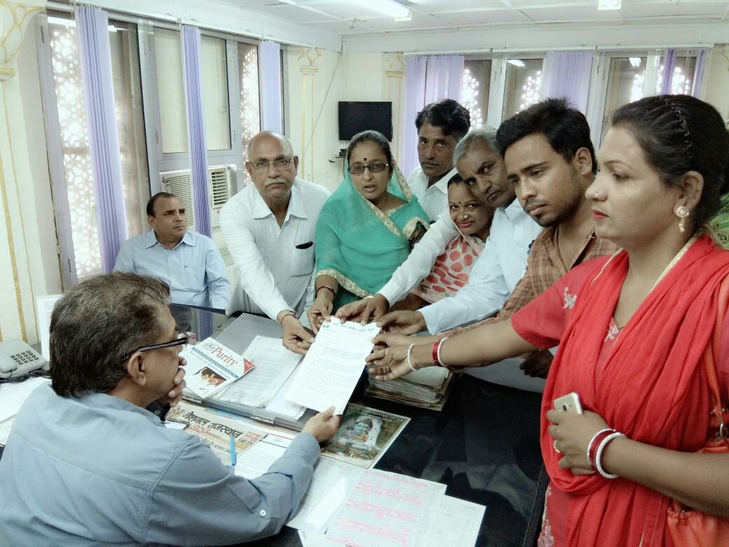 खाध सुरक्षा को लेकर ज़िला कलेक्टर से मिल कर कांग्रेस के प्रतिनिधि मंडल ने दिया ज्ञापन | New India Times