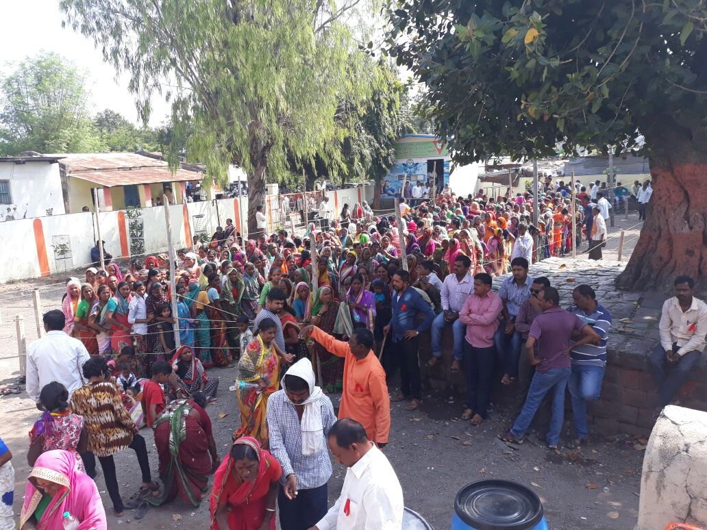 एड्स, कैंसर व सुगर जैसी 56 बीमारियों का इलाज करने का दावा करने वाले "पानी वाले बाबा" के खिलाफ पुलिस स्टेशन में शिकायत | New India Times