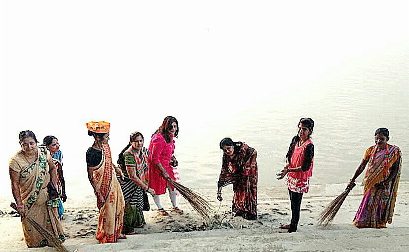 छठ पूजा को लेकर भाजपा महिला मोर्चा द्वारा चलाया गया स्वच्छता अभियान | New India Times