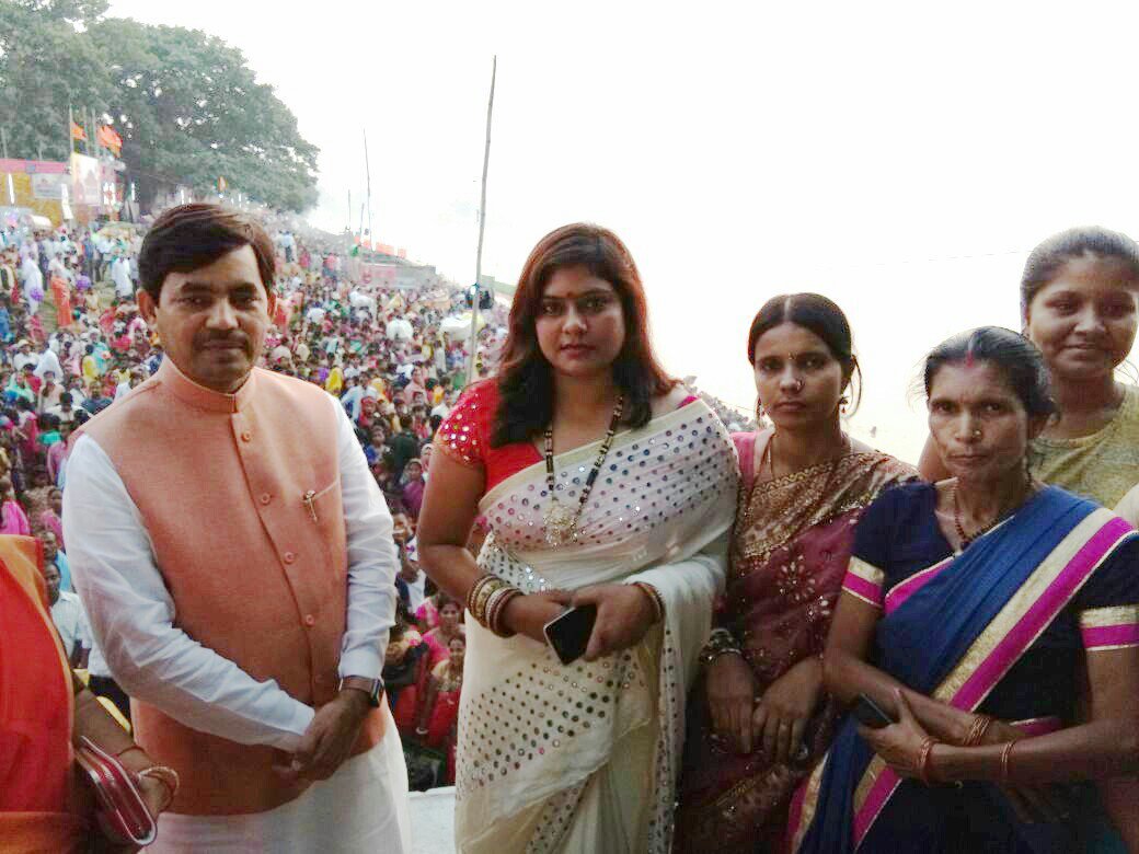 भाजपा के राष्ट्रीय प्रवक्ता शाहनवाज हुसैन ने छठ व्रतियों का किया अभिवादन  | New India Times