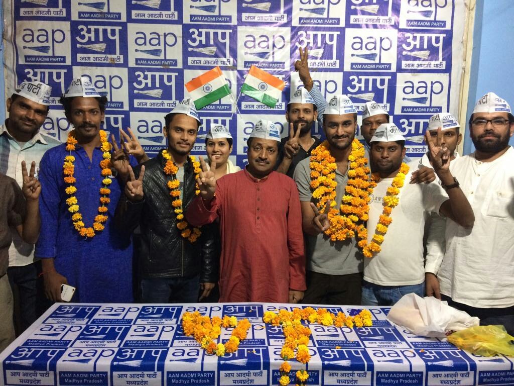 छात्र संघ चुनावों में आप के छात्र संगठन CYSS का जबरदस्त आगाज़: 3 कॉलेजों में पूरी पैनल जीती, 6 अध्यक्ष, 4 उपाध्यक्ष, 5 सचिव व 3 सहसचिवों सहित कुल 90 कक्षा प्रतिनिधि के पदों पर किया कब्जा | New India Times