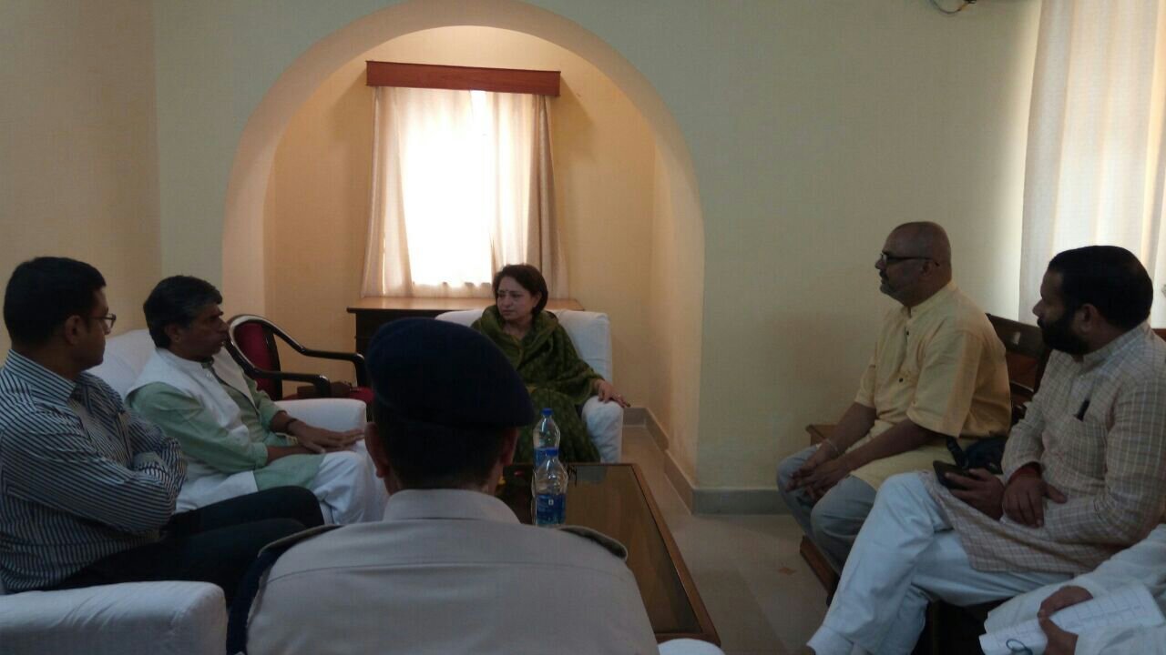 नगरीय विकास मंत्री माया सिंह ने एकता परिषद के सदस्यों के साथ की बैठक | New India Times