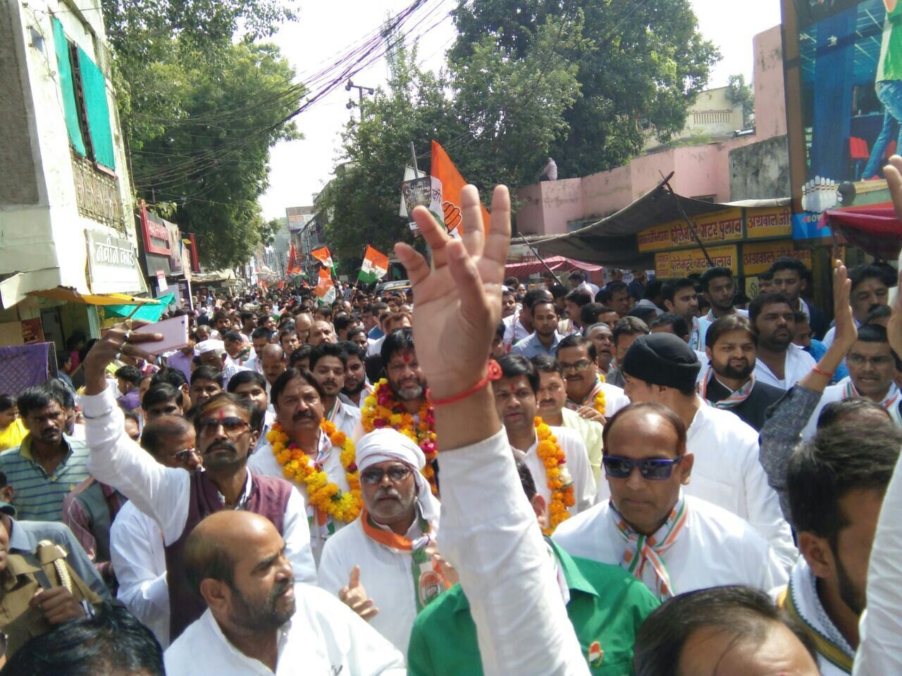 कांग्रेस के महापौर प्रत्याशी के नामांकन में उमड़ा जनसैलाब | New India Times