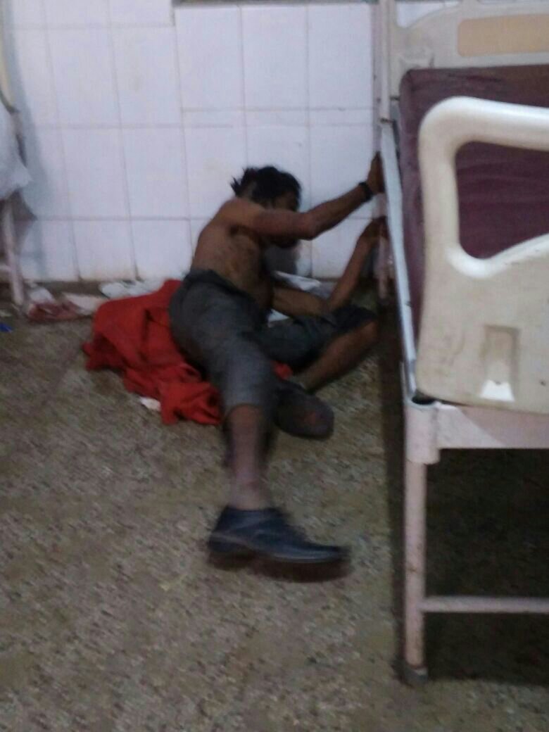 बहराइच जिला अस्पताल में जानवरों से बुरा है मरीजों का हाल, पूरी तरह लापरवाह हो रहे हैं स्वास्थ्य कर्मी | New India Times