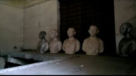 राष्ट्रपिता की प्रतिमा पर चढ रही है धूल, जनपद पंचायत कन्नौद के जिम्मेदार बेखबर | New India Times