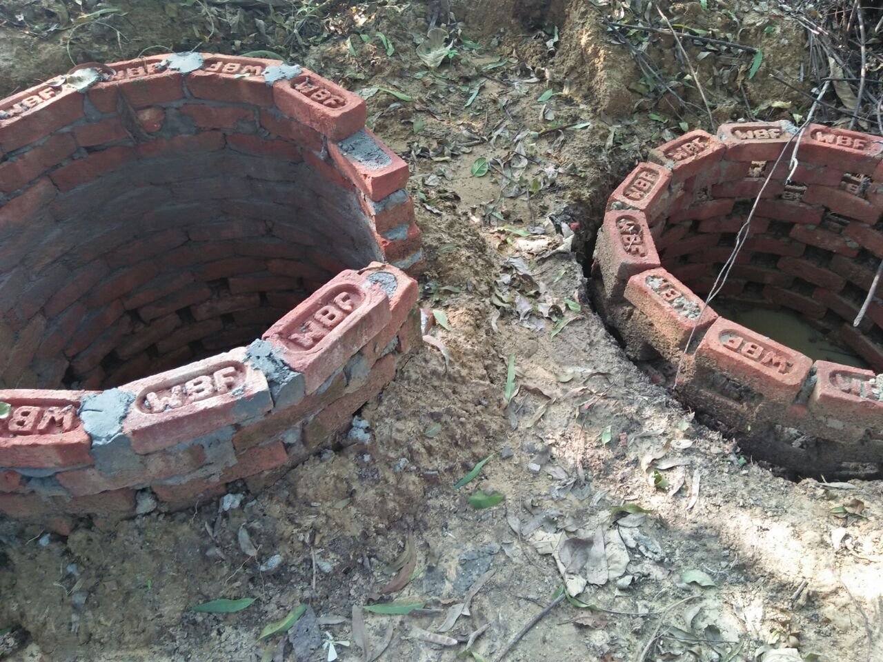 बहराइच विकास खण्ड चितौरा मौजा रायपुर में ग्राम प्रधान से लेकर ग्राम विकास अधिकारी तक सरकार और जनता से खेल रहे हैं आंख मिचौली  | New India Times