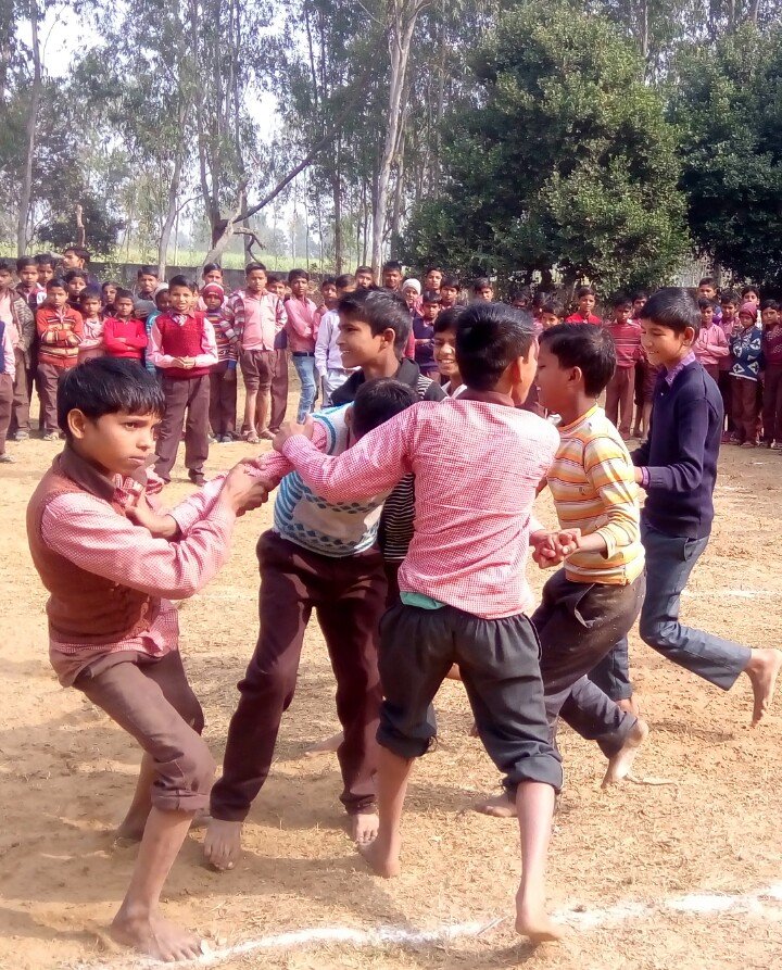 परिषदीय स्कूलों के बच्चों ने खेल-कूद में दिखाया दम | New India Times
