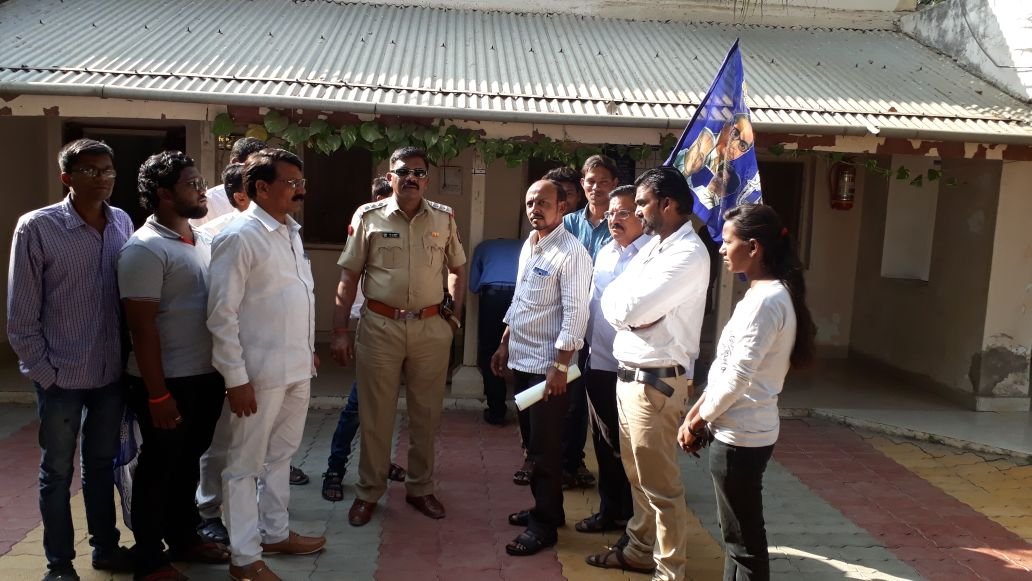 पार्किंग की जगह उपलब्ध कराने की मांग को लेकर बीएसपी ने जिलाधिकारी को सौंपा ज्ञापन | New India Times