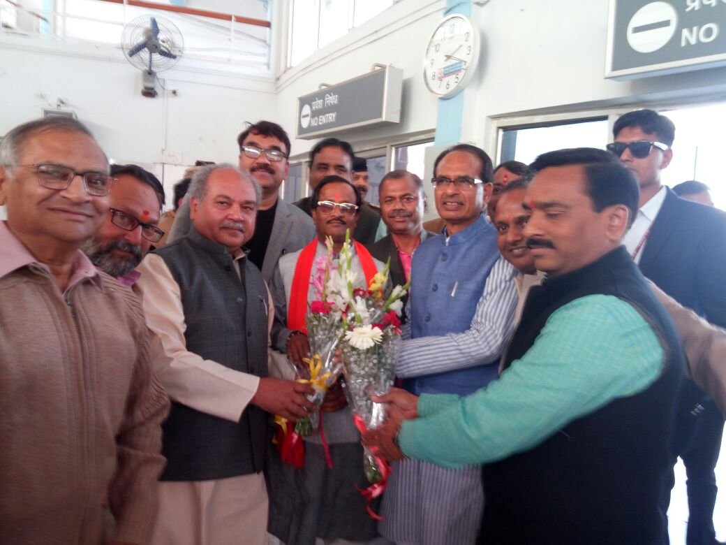 मुख्यमंत्री शिवराज सिंह चौहान ट्रांजिट विजिट पर पहुंचे ग्वालियर | New India Times